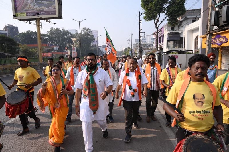 भाजपी प्रत्याशी पुरंदर मिश्रा