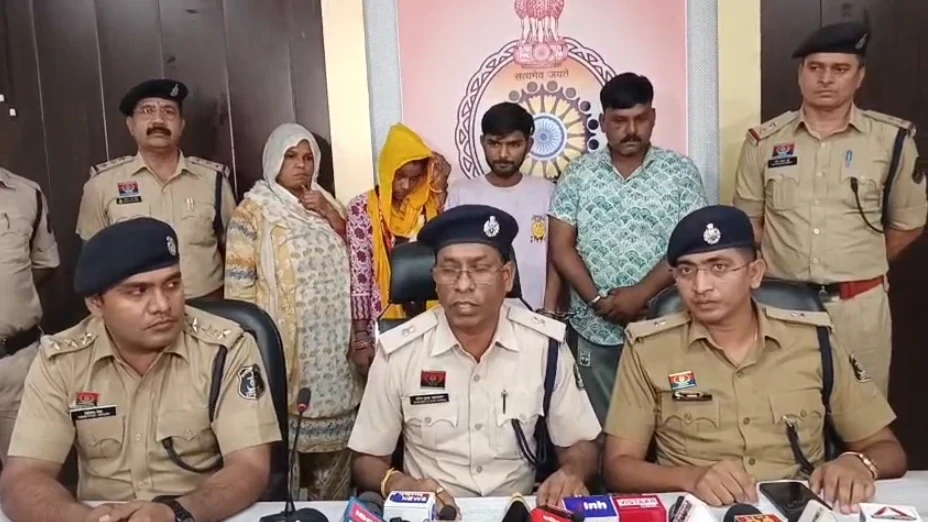 CG Crime: 4 vicious members of interstate thug gang arrested, jewellery and cash worth Rs 5 lakh recovered